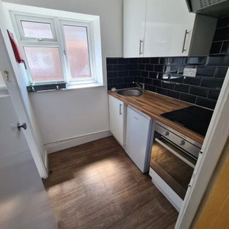 Studio to rent in Palmerston Road, Boscombe, Bournemouth BH1