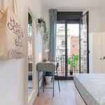 Rent 4 bedroom apartment in Barcelona