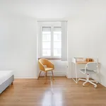 Rent 10 bedroom apartment in Lisbon