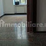 Rent 4 bedroom apartment of 105 m² in Genoa