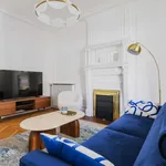 Appartement de 1023 m² avec 2 chambre(s) en location à Paris