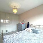 Rent 4 bedroom house in South East England