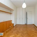 Rent 5 bedroom apartment of 180 m² in Turin