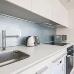 Rent 1 bedroom flat of 452 m² in London