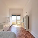 Rent a room in lisbon