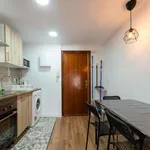 Rent a room of 100 m² in valencia