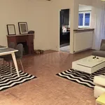 Appartement de 72 m² avec 1 chambre(s) en location à Paris