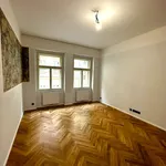 Rent 3 bedroom house in Praha 1