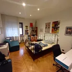 Rent 5 bedroom apartment of 180 m² in Turin