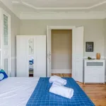 Rent a room in lisbon