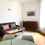 Appartement de 390 m² avec 1 chambre(s) en location à Paris