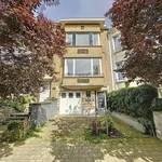 Location maison de ville Woluwe-saint-pierre (1150), 151.00m² avec 3 chambre(s). Link Immo