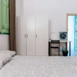 Rent a room of 400 m² in barcelona