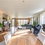 Huur 5 slaapkamer huis van 1120 m² in MAASEIK