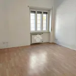 Rent 3 bedroom apartment of 110 m² in Roma