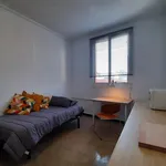 Rent 4 bedroom apartment in Barcelona