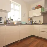 Rent 2 bedroom flat in Richmond