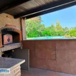 Rent 4 bedroom house of 300 m² in Rome