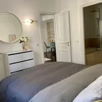 Rent 1 bedroom apartment of 60 m² in Paris