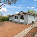 Rent 3 bedroom house in Kambah