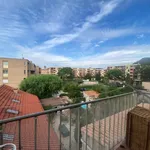 Appartement de 30 m² avec 2 chambre(s) en location à Hyères