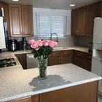 Rent 4 bedroom house in Huntington Beach