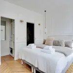 Rent 3 bedroom apartment of 57 m² in Paris