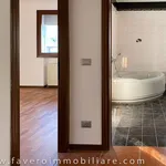 Affitto 5 camera appartamento di 179 m² in Padova