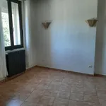 Rent 2 bedroom house of 37 m² in Le