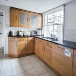 Rent 4 bedroom house of 167 m² in Bognor Regis