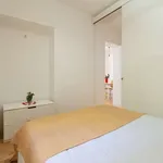 Alquilo 2 dormitorio apartamento de 1 m² en madrid