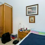 Rent 4 bedroom apartment in Granada