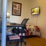 Rent 3 bedroom apartment in Bushwick