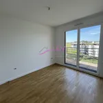 Rent 3 bedroom apartment of 104 m² in Antony