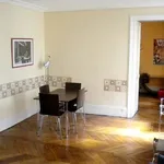 Appartement de 80 m² avec 3 chambre(s) en location à Paris