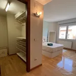 Rent 3 bedroom apartment of 8 m² in Girona