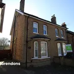 Rent 4 bedroom house in Reigate and Banstead