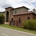 Rent 5 bedroom house in Greenstone Hill