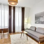 Rent 1 bedroom apartment of 35 m² in Paris