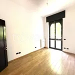 Rent 6 bedroom apartment of 210 m² in Milano