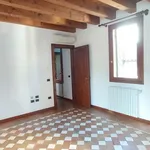 Rent 4 bedroom apartment of 105 m² in Treviso