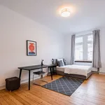 Miete 3 Schlafzimmer wohnung von 16 m² in Frankfurt