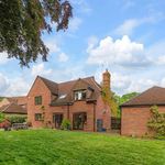 Rent 5 bedroom house in West Midlands