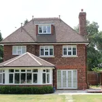 Rent 5 bedroom house in South East England