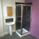 Rent 3 bedroom house in Leeds