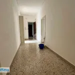 Affitto 4 camera appartamento di 120 m² in Palermo