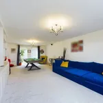 Rent 5 bedroom house in South East England