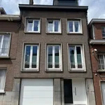 Huur 5 slaapkamer huis van 215 m² in Soignies