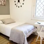 Rent a room of 190 m² in alcala_de_henares