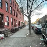 Rent 3 bedroom apartment in New York